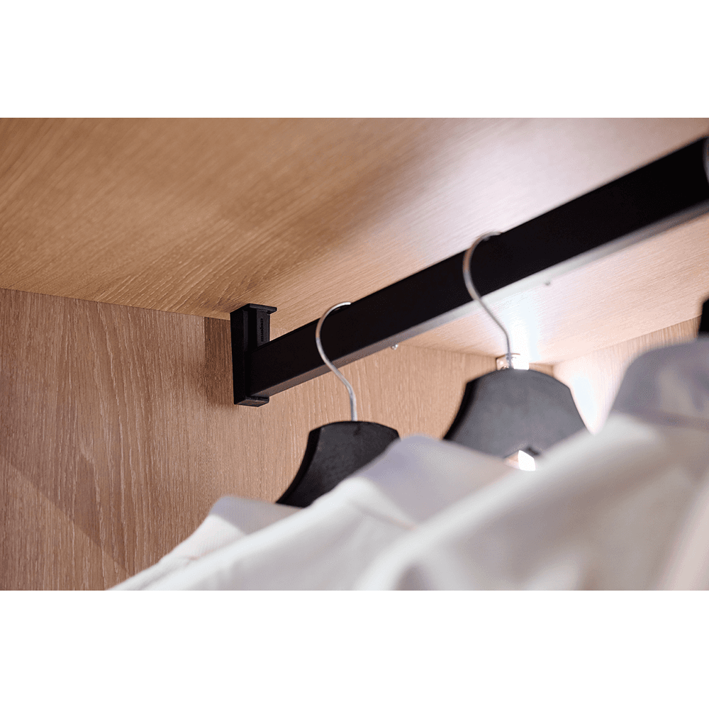 18" x 19" Conero Leather Mat with Edge, Black Shagreen, 5/Box Alt 1 - Image