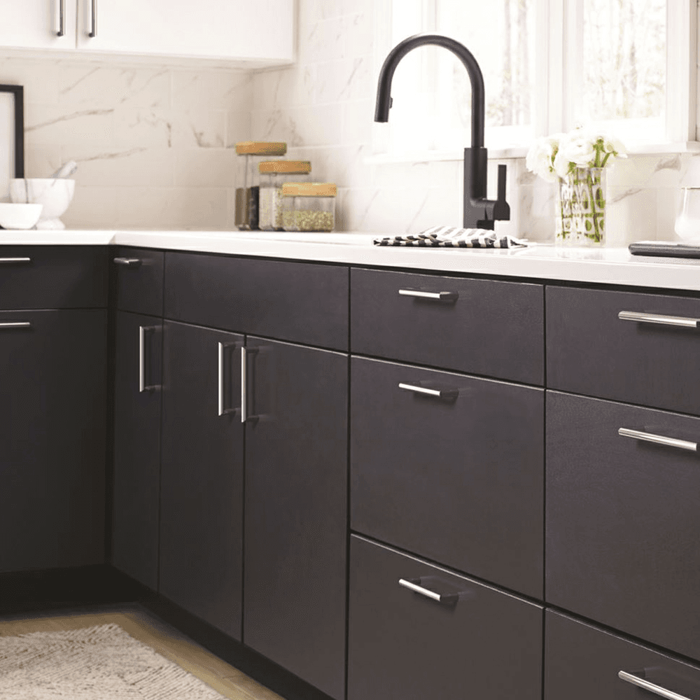Close-up of Amerock Revolve Handle Pull, Matte Black finish