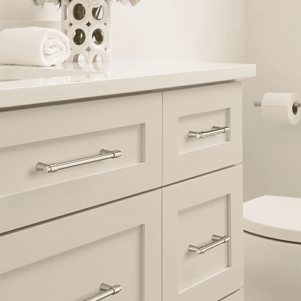 Durable bar pull with streamlined design from Amerock