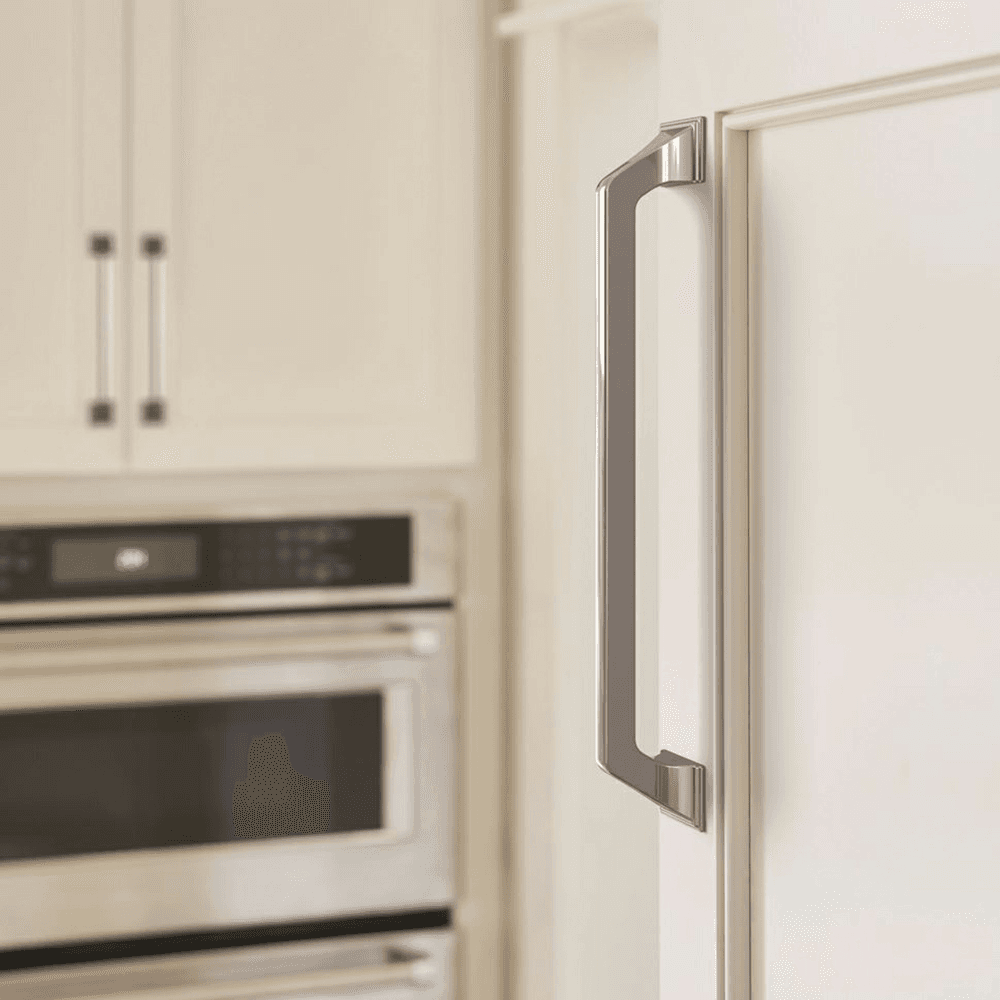 Exceed Collection Arch Pull in Polished Chrome - Side View