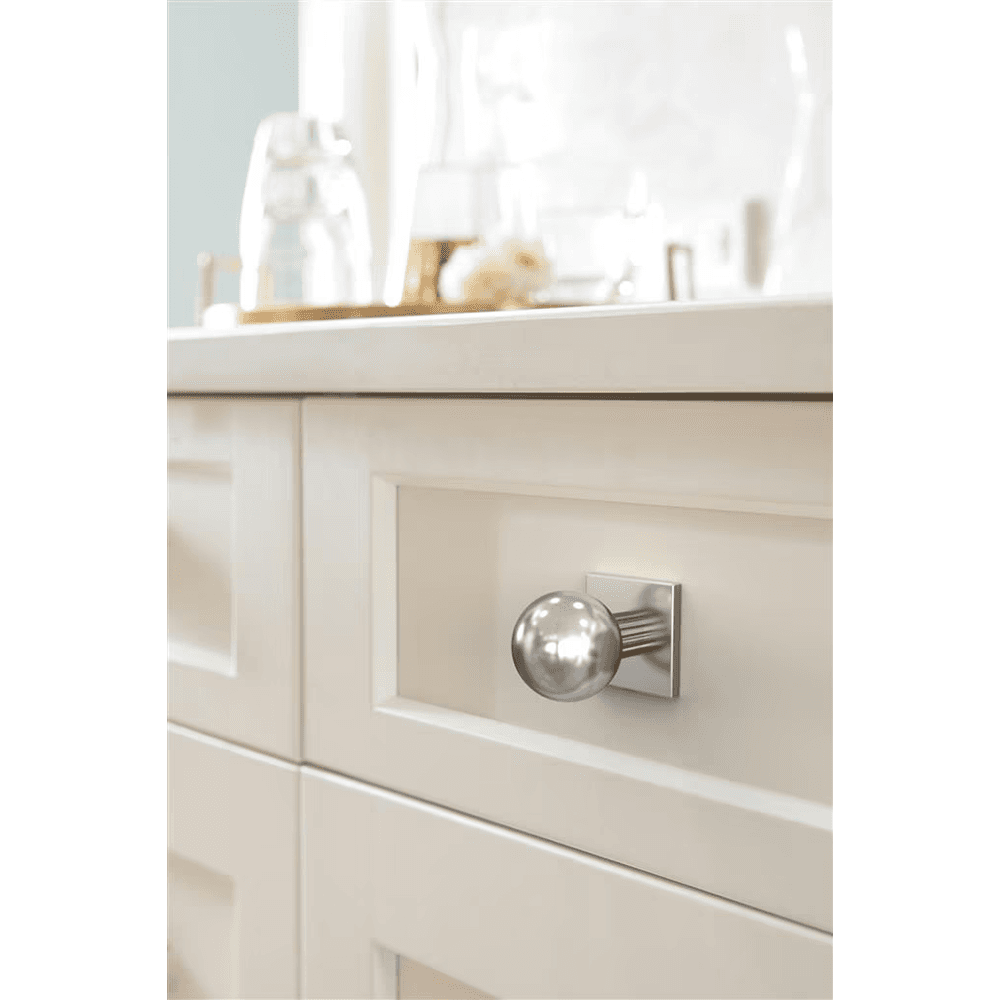 30mm Ladera Square Cabinet Knob Backplate, Polished Chrome Alt 3 - Image