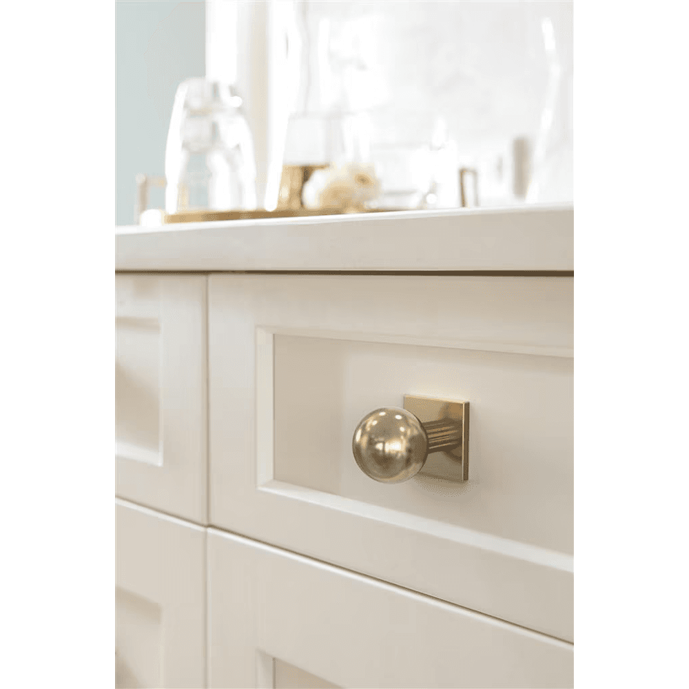 30mm Ladera Square Cabinet Knob Backplate, Golden Champagne Alt 3 - Image