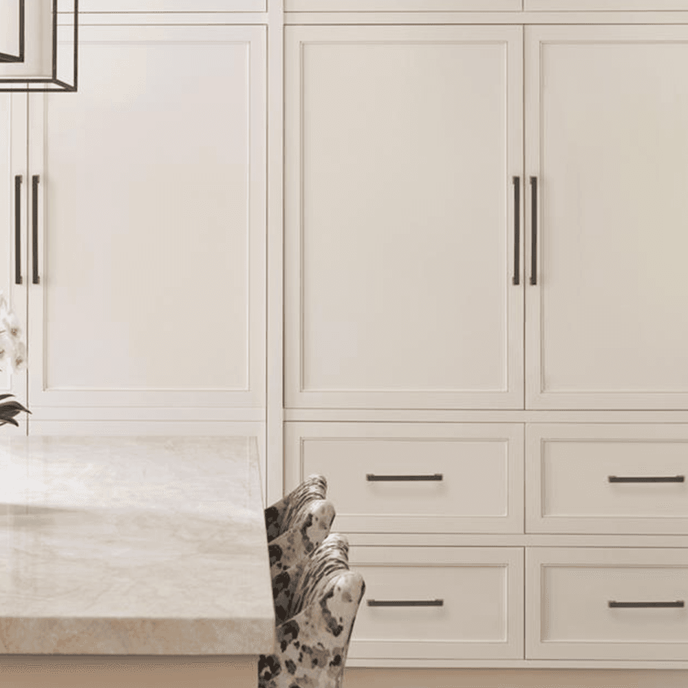 Modern and durable appliance pull by Amerock in Oil-Rubbed Bronze