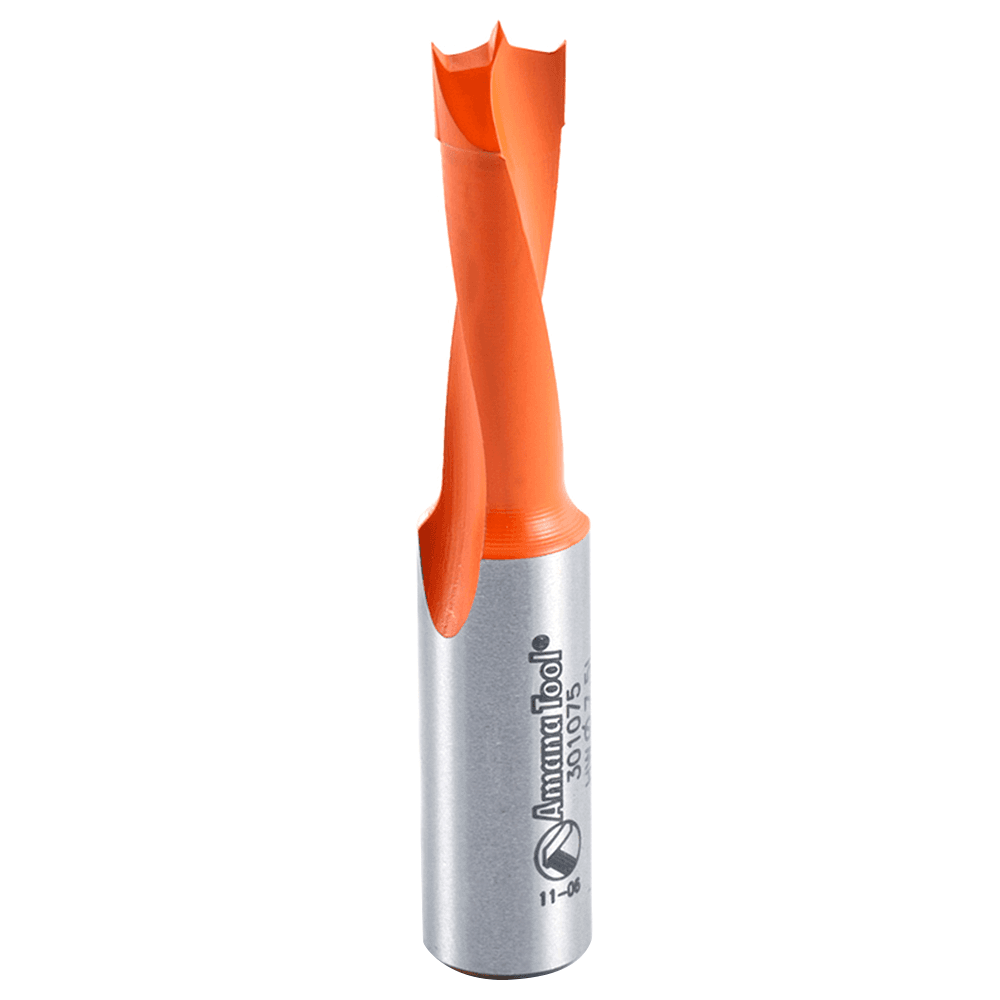 Amana boring bit featuring 570&#730;F coating to reduce friction and clear chips during drilling.