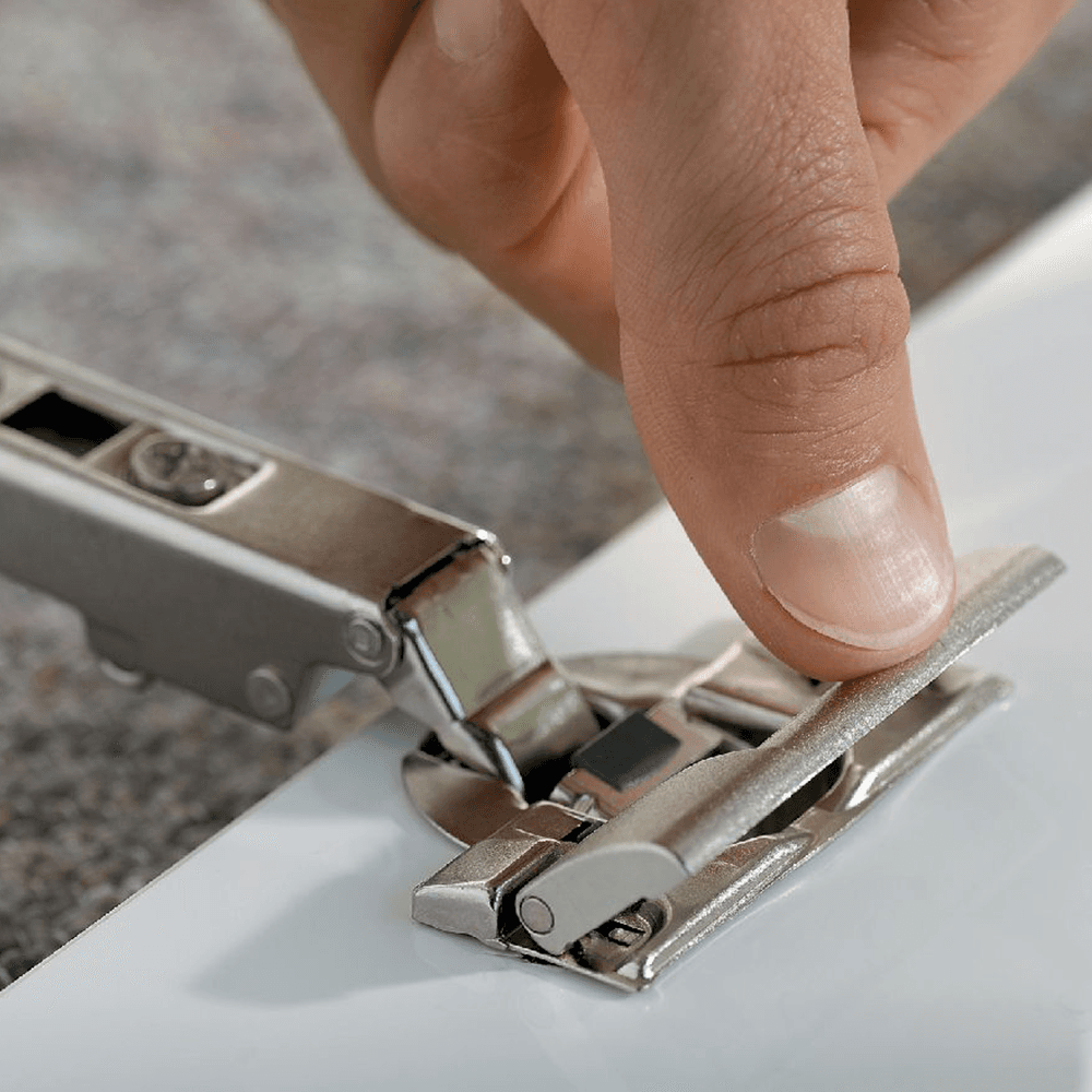 Clip Top 170° Opening Hinge, 45mm Bore Pattern, Self-Closing, Full Overlay, Nickel-Plated, Inserta - Alt Image 1