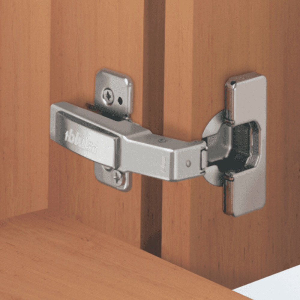 Clip Top Blind Corner 95&#730; Opening Hinge, 45mm Bore Pattern, Self-Closing, Inset, Dowelled - Alt Image 1