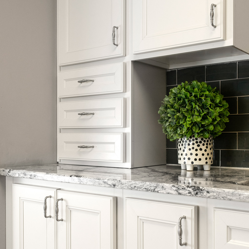 5-1/16" Williamsburg Cabinet Pull, Matte Black (10/Box) Alt 3 - Image