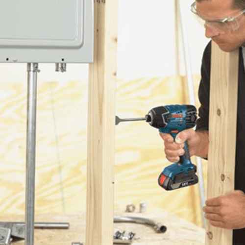 Powerful Bosch Lithium-Ion Impact Driver with 2800 RPM