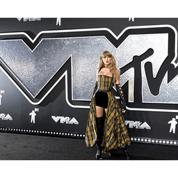 200 Series HPL Metal Laminate 277 Flux Smoked, 4' x 8' Alt 1 - Image