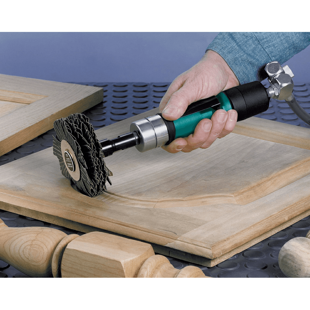 94407 air-flow control dynaswivel fitting for tool maneuverability