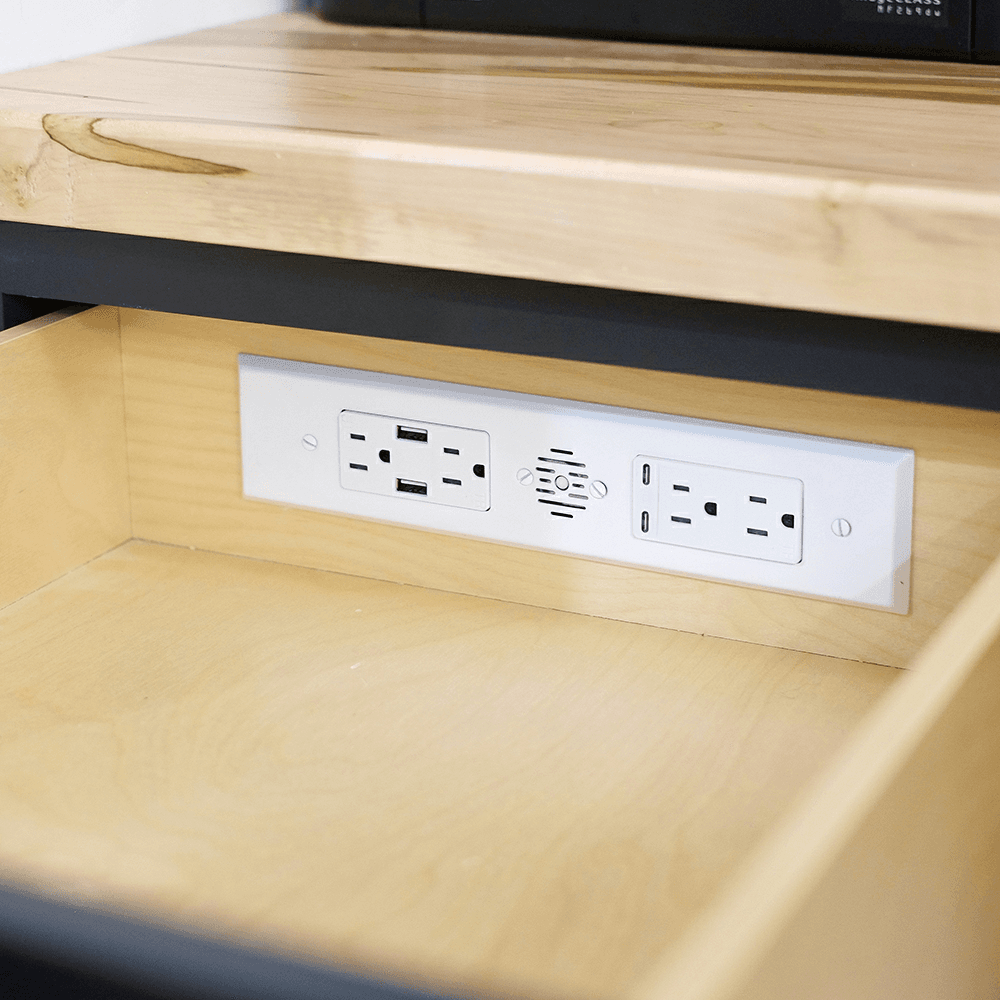 Docking Drawer Blade Duo In-Drawer Outlet with 4 15-amp AC Outlet and 2 65W USB-C/USB-A Port, White Alt 1 - Image