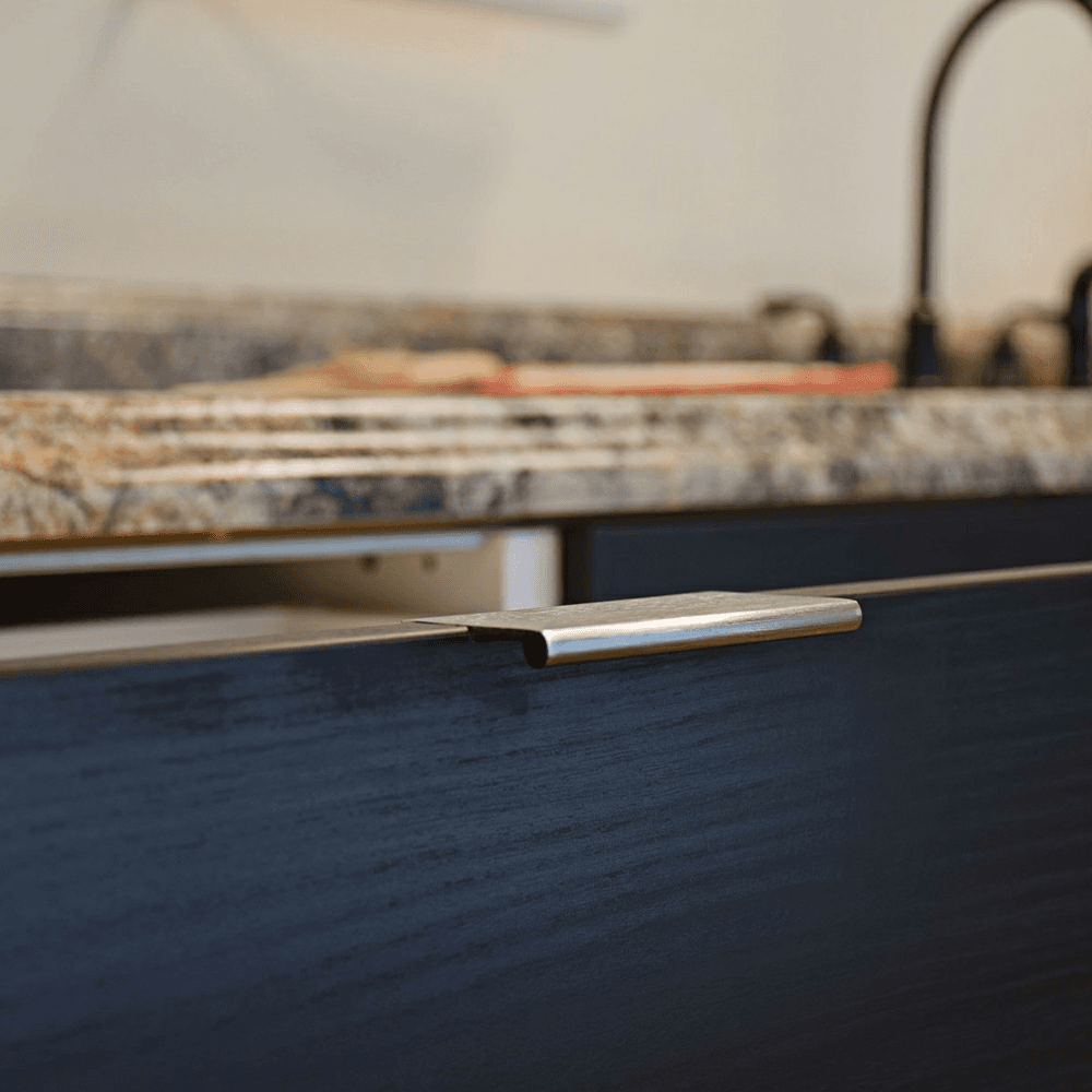 Modern Drawer Pull - Doug Mockett And Company Inc - Image 4