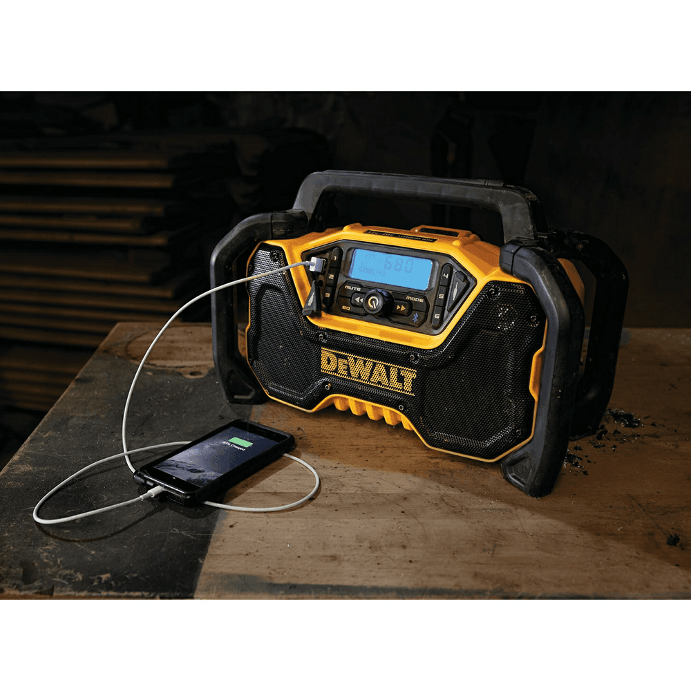 12V/20V Max Bluetooth Cordless Jobsite Radio Alt 5 - Image