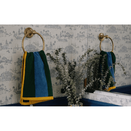 Traditional Small Regular Rosette Towel Ring, Unlacquered Brass Alt 1 - Image