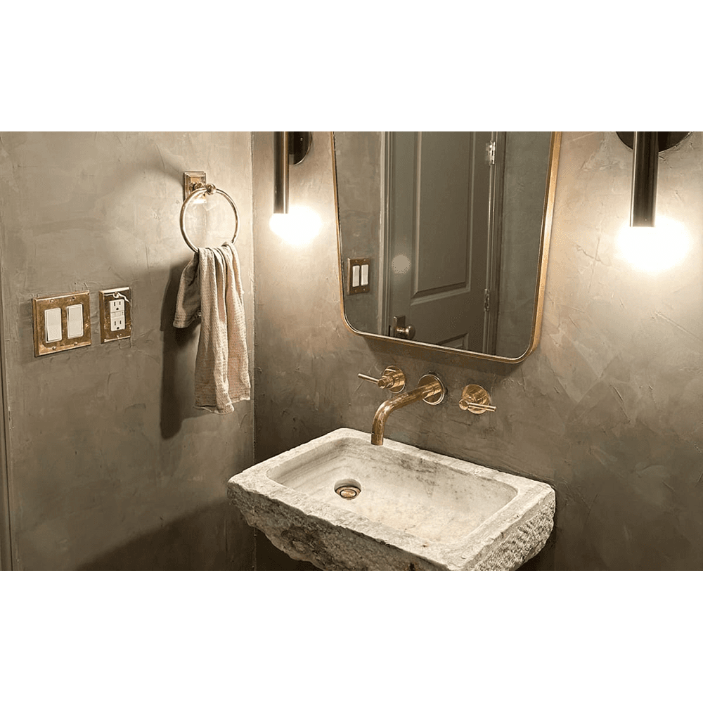 Traditional Small Regular Rosette Towel Ring, Unlacquered Brass Alt 2 - Image