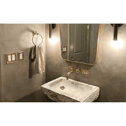 Traditional Small Regular Rosette Towel Ring, Unlacquered Brass Alt 2 - Image