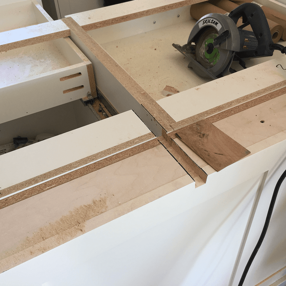 Fastcap 24" Stealth Speed Brace in Primed Finish