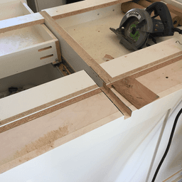 Fastcap 24" Stealth Speed Brace in Primed Finish