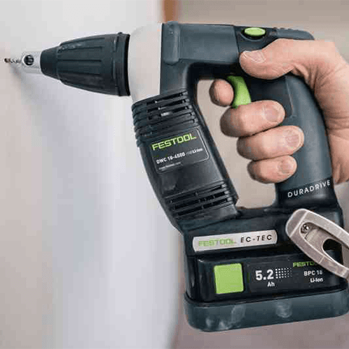 Lightweight and compact with integrated scaffold and belt hooks