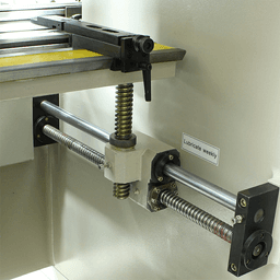 Baileigh BP-3305CNC 1/2 HP CNC Press Brake, 3 Phase/220V Alt 8 - Image