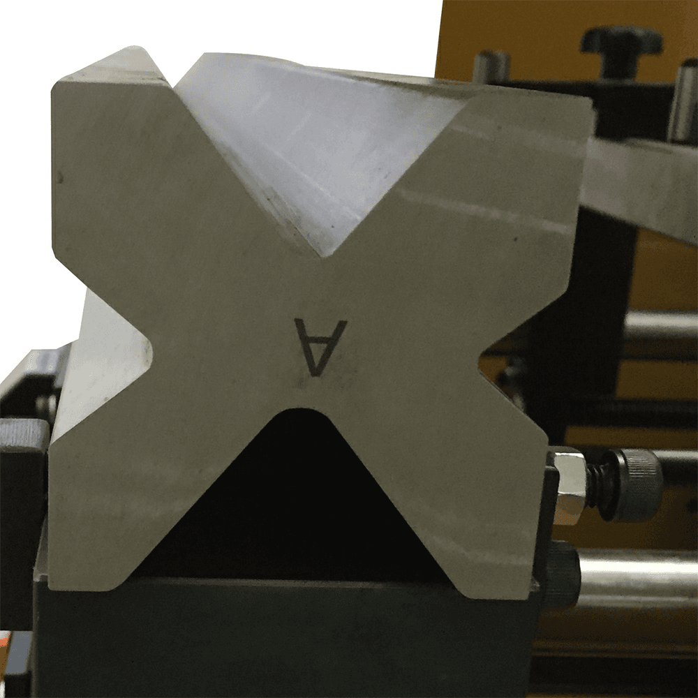 Baileigh BP-3142NC 2 HP Hydraulic Press Brake, 1 Phase/220V Alt 2 - Image