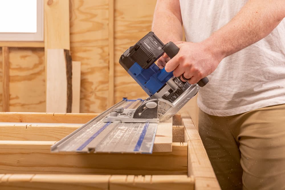 Kreg 20V Ionic Drive™ 6 1/2-in Plunge-Cut Track Saw Kit - Image 11