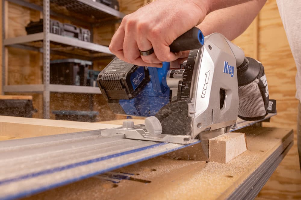 Kreg 20V Ionic Drive™ 6 1/2-in Plunge-Cut Track Saw Kit - Image 12