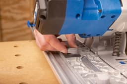 Kreg 20V Ionic Drive™ 6 1/2-in Plunge-Cut Track Saw Kit - Image 14