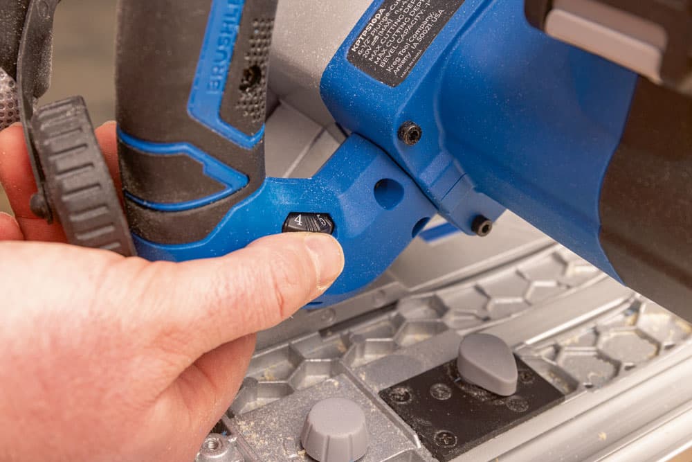 Kreg 20V Ionic Drive™ 6 1/2-in Plunge-Cut Track Saw Kit - Image 16