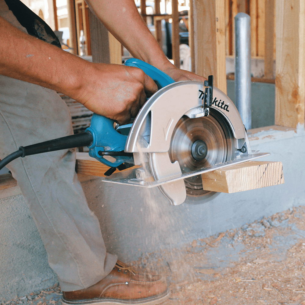 7-1/4" Circular Saw with Wrench/Tool Case Alt 3 - Image