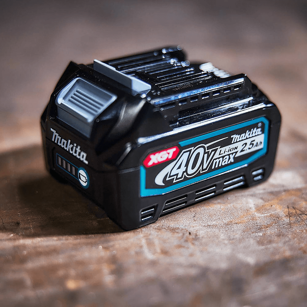 40V max XGT Lithium-Ion 2.5 Ah Battery Alt 1 - Image