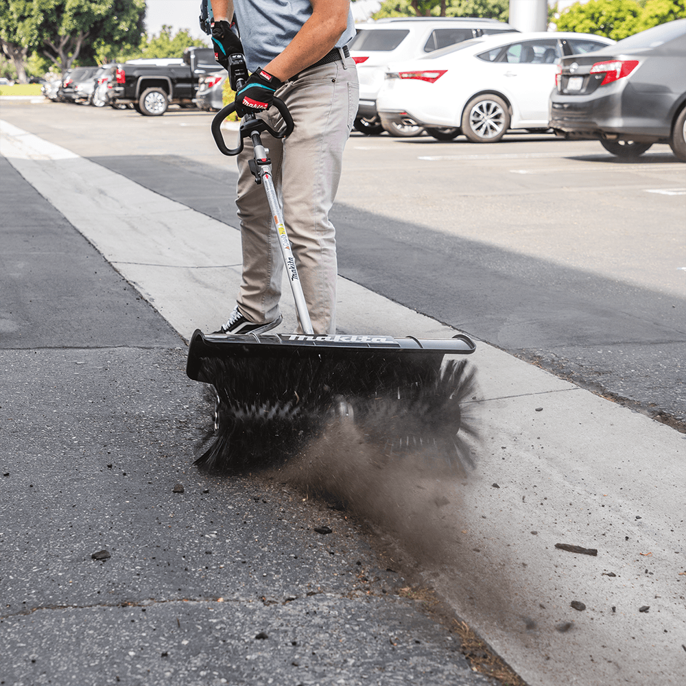 Bristle Brush Couple Shaft Attachment for XUX01Z/EX2650LH Alt 11 - Image