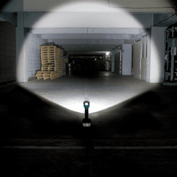 18V LXT Lithium-Ion Cordless Adjustable Beam L.E.D. Flashlight, Flashlight Only Alt 6 - Image