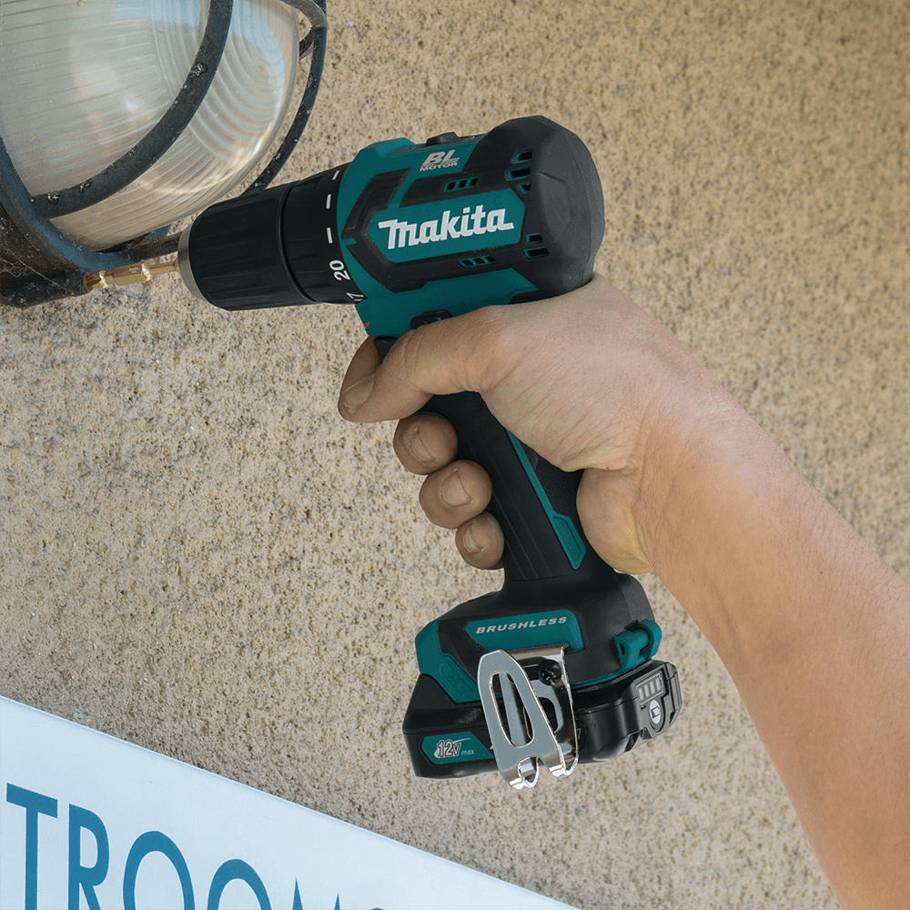12 V max CXT Lithium-Ion Brushless Cordless 3/8" Driver-Drill Kit (2.0 Ah) Alt 17 - Image