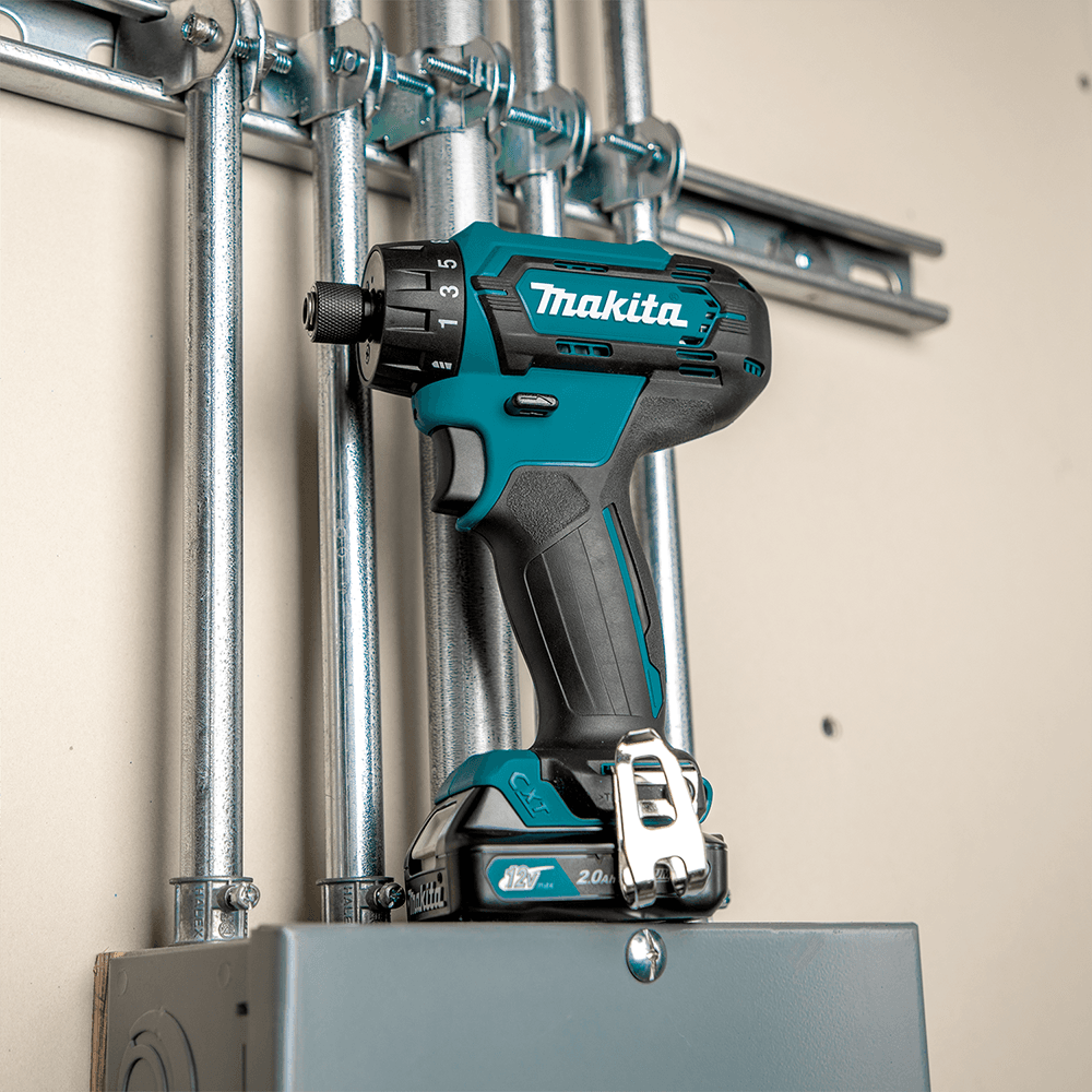 12 V max CXT Lithium-Ion Cordless 1/4" Hex Screwdriver Kit (2.0 Ah) Alt 14 - Image