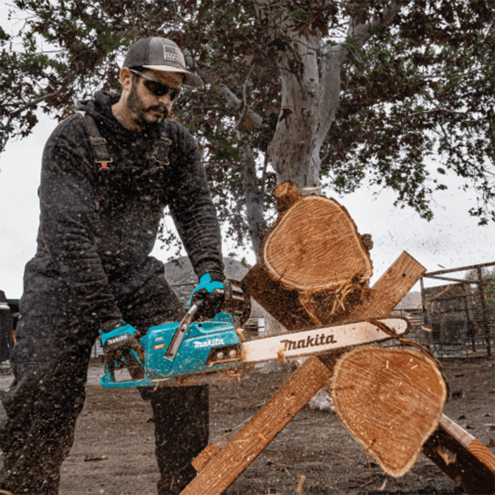 40V Max XGT Brushless Cordless 18" Chain Saw Kit Alt 17 - Image