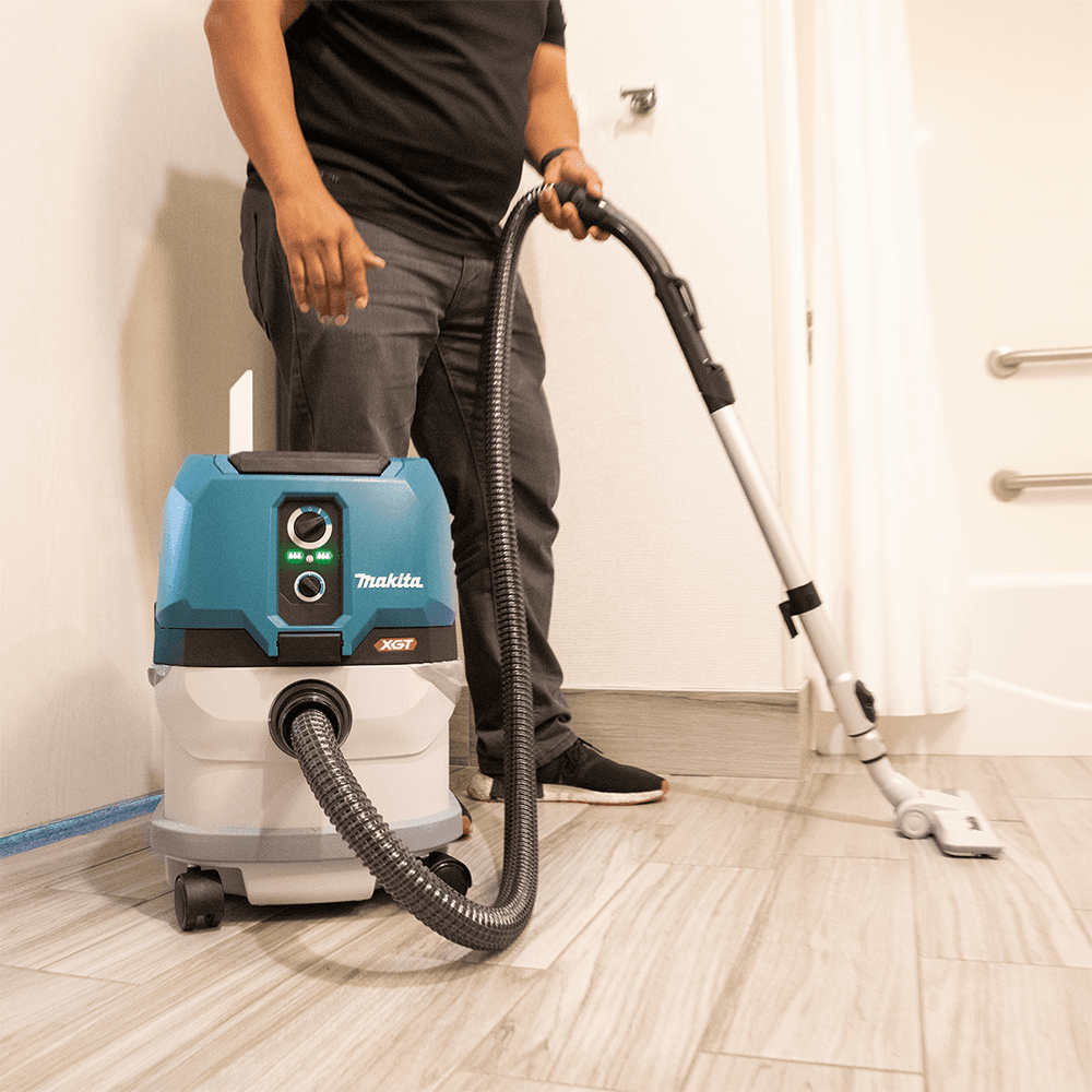 40V max XGT 4 Gallon Brushless Cordless Wet/Dry Dust Extractor/Vacuum Kit (4.0Ah) Alt 7 - Image