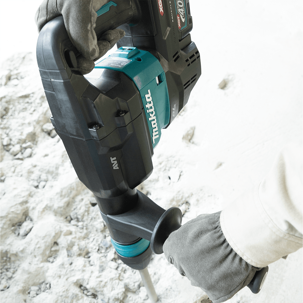 40V max XGT Brushless Cordless SDS-MAX AVT Demolition Hammer Kit with AWS Capable (4.0 Ah) Alt 26 - Image