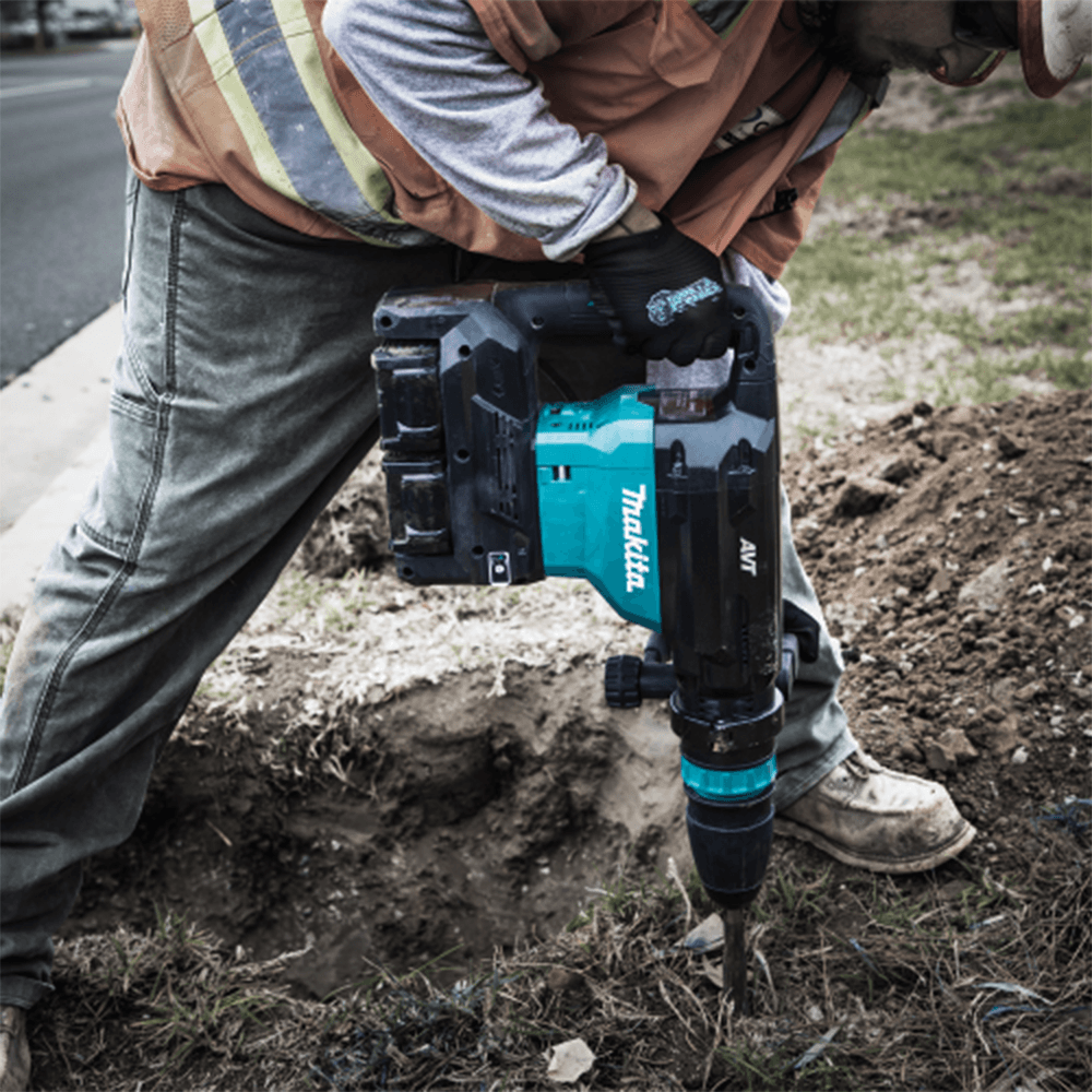 80V Max XGT Brushless Demolition Hammer Kit with AWS Capable (4.0Ah) Alt 30 - Image