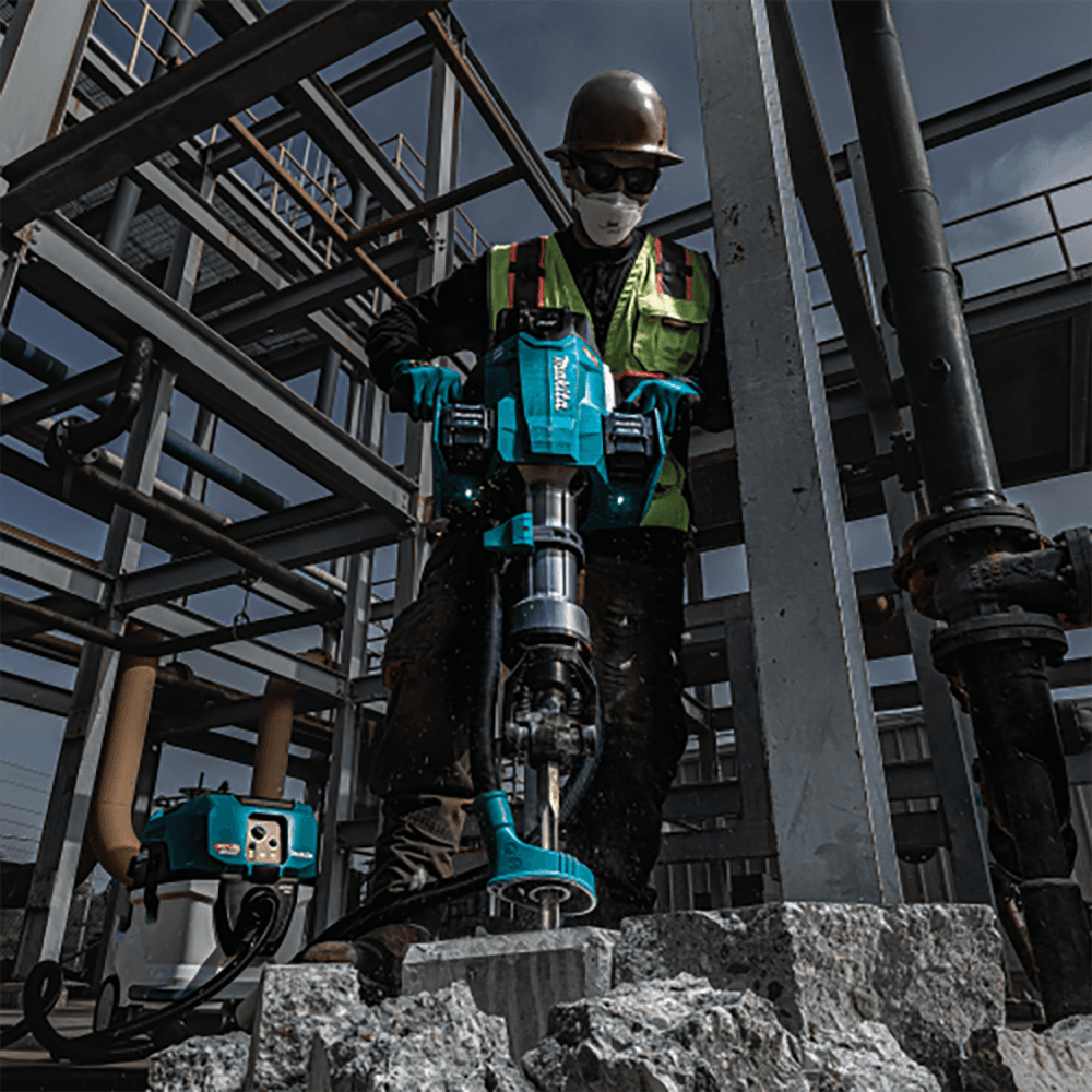 70 lb. AVT Breaker Hammer Kit AWS Capable with 4 Batteries, 1‑1/8" Hex Alt 20 - Image