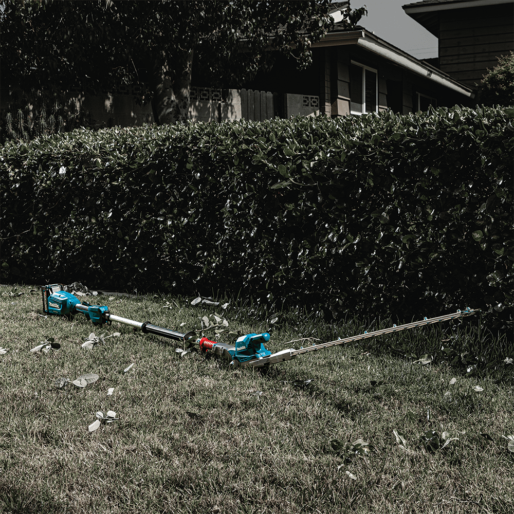 40V max XGT Brushless Cordless 24" Articulating Pole Hedge Trimmer Kit (4.0Ah) Alt 10 - Image