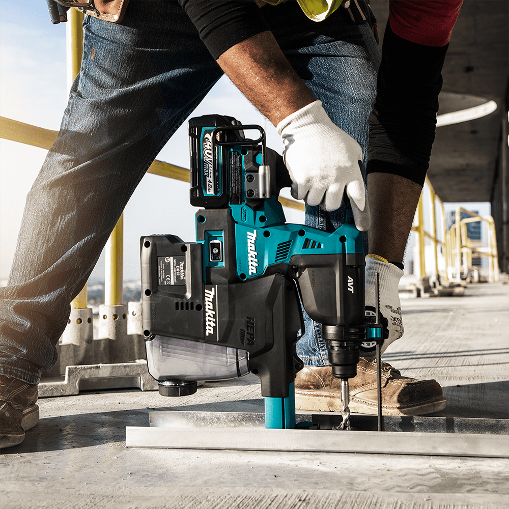 40 V Max XGT Brushless Cordless 1-1/8" SDS-PLUS AVT Rotary Hammer Kit with Dust Extractor/AFT/AWS Capable (4.0Ah) Alt 9 - Image