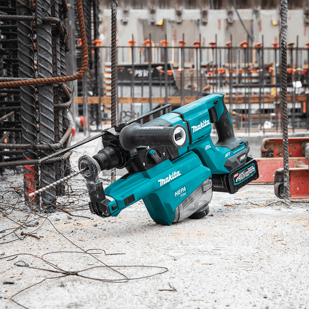 40 V Max XGT Brushless 1-1/8" SDS-PLUS AVT D-Handle Rotary Hammer Kit with Dust Extractor/AFT/AWS Capable (4.0Ah) Alt 5 - Image