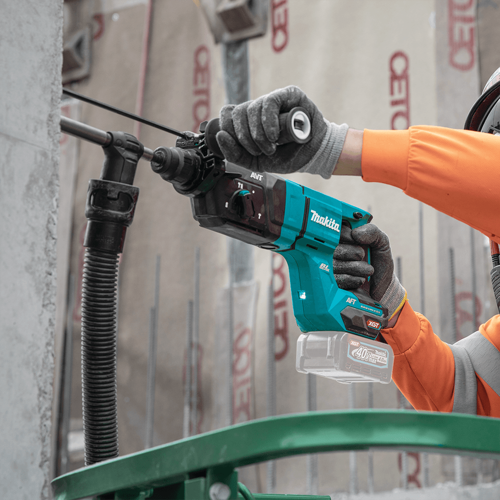 40 V Max XGT Brushless Cordless 1-1/8" SDS-PLUS AVT D-Handle Rotary Hammer Tool Only with AFT/AWS Capable Alt 1 - Image