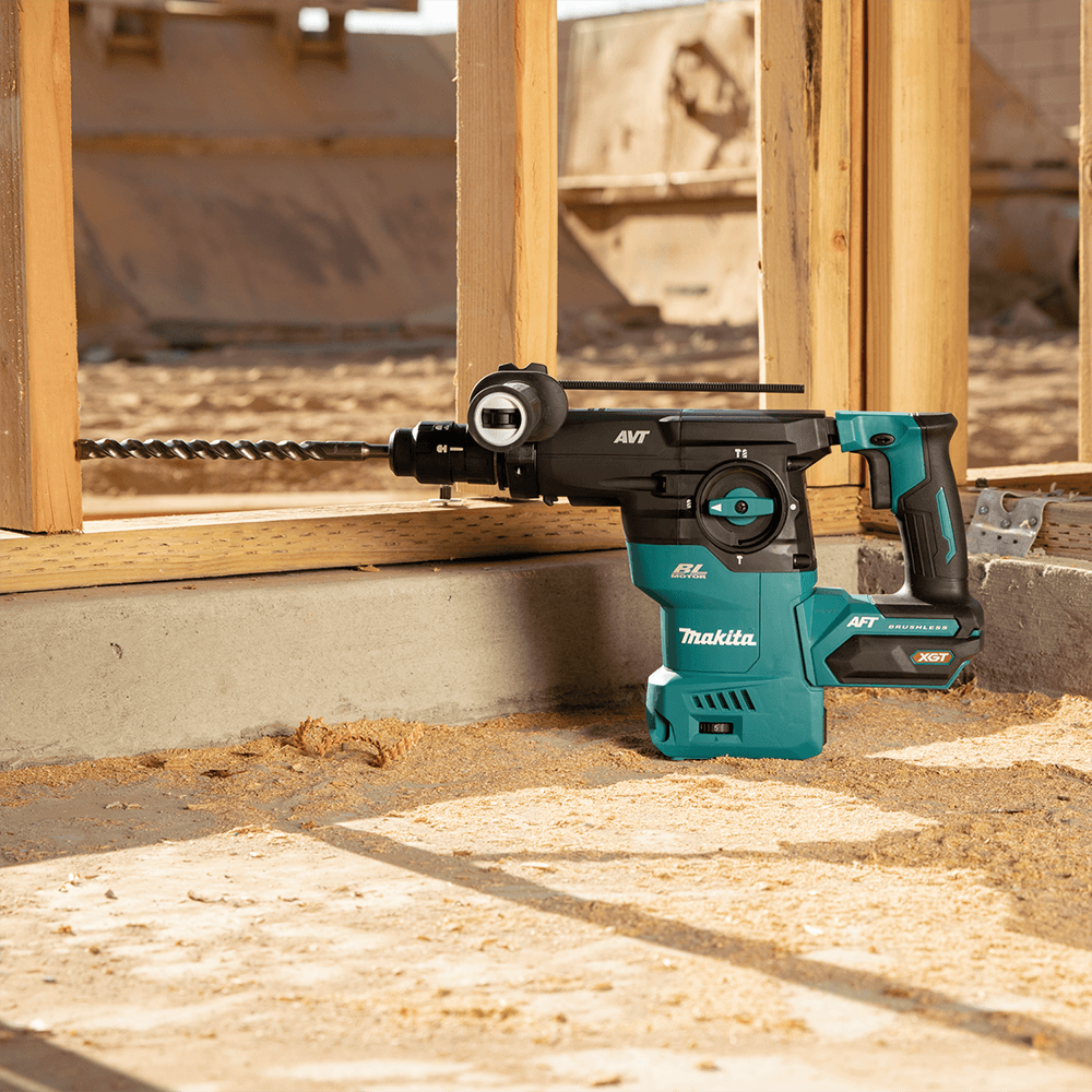 40 V Max XGT Brushless Cordless 1-3/16" SDS-PLUS AVT Rotary Hammer Tool Only with Interchangeable Chuck/AWS Capable Alt 4 - Image
