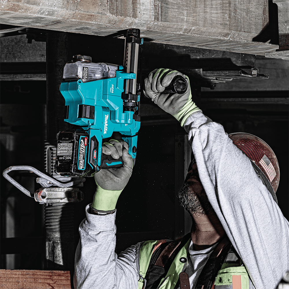 40 V Max XGT Brushless Cordless 13/16" SDS-PLUS AVT Rotary Hammer Kit with Dust Extractor/AFT/AWS Capable (2.5Ah) Alt 3 - Image