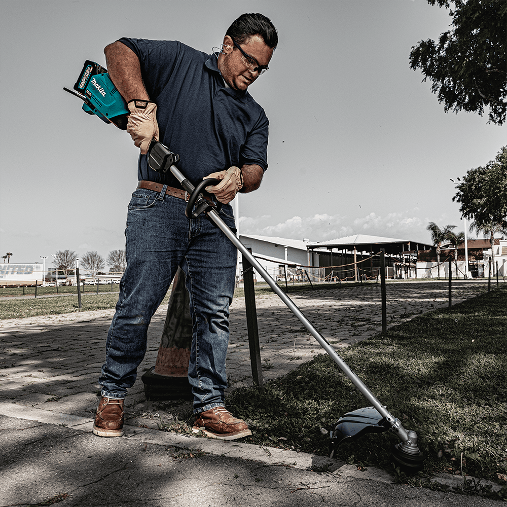 40V max XGT Brushless Cordless 17" String Trimmer Kit (4.0Ah) Alt 10 - Image