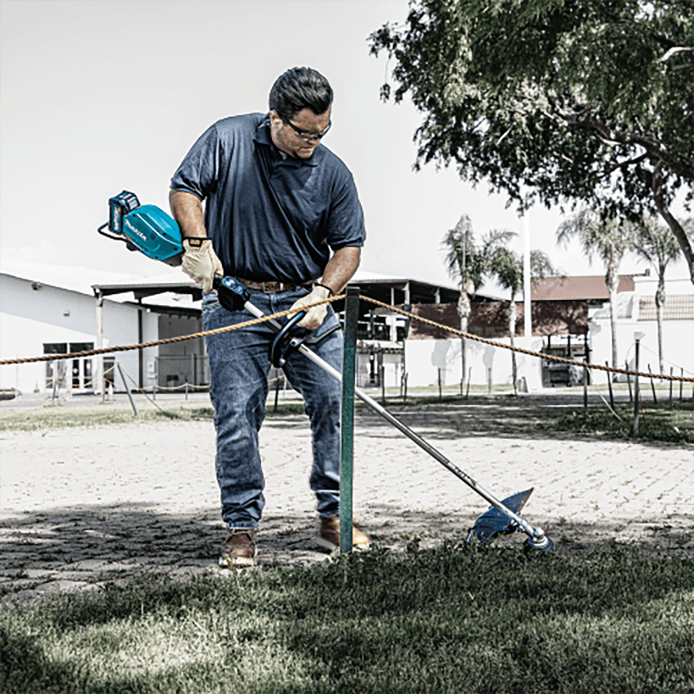 40V Max XGT Brushless Cordless 17" String Trimmer Kit (5.0Ah) Alt 13 - Image