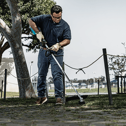 40V Max XGT Brushless Cordless 17" String Trimmer Kit (5.0Ah) Alt 15 - Image