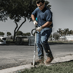 40V Max XGT Brushless Cordless 17" High Torque String Trimmer Kit (5.0Ah) Alt 12 - Image